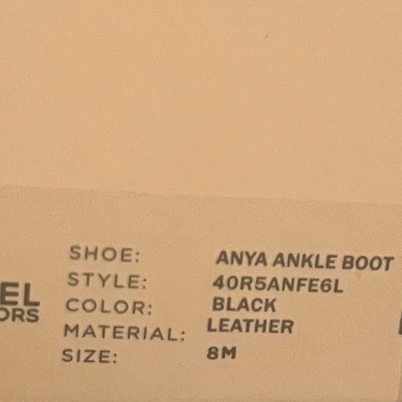 Michael Kors SALE! Brand New (NIB) Womans Leath Ankle Boots Buckls&Straps Sz 7&8 - Picture 9 of 9